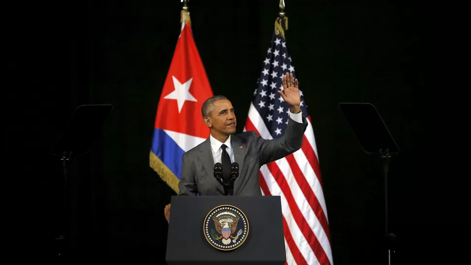 OVACIONADO. El presidente de Estados Unidos fue recibido con aplausos y vítores en el teatro de La Habana. REUTERS