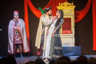 Reponen la obra “Juana la loca” y la película El nombre de la rosa