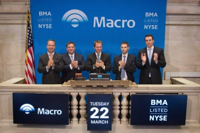 Macro lleva 10 años cotizando en Wall Street