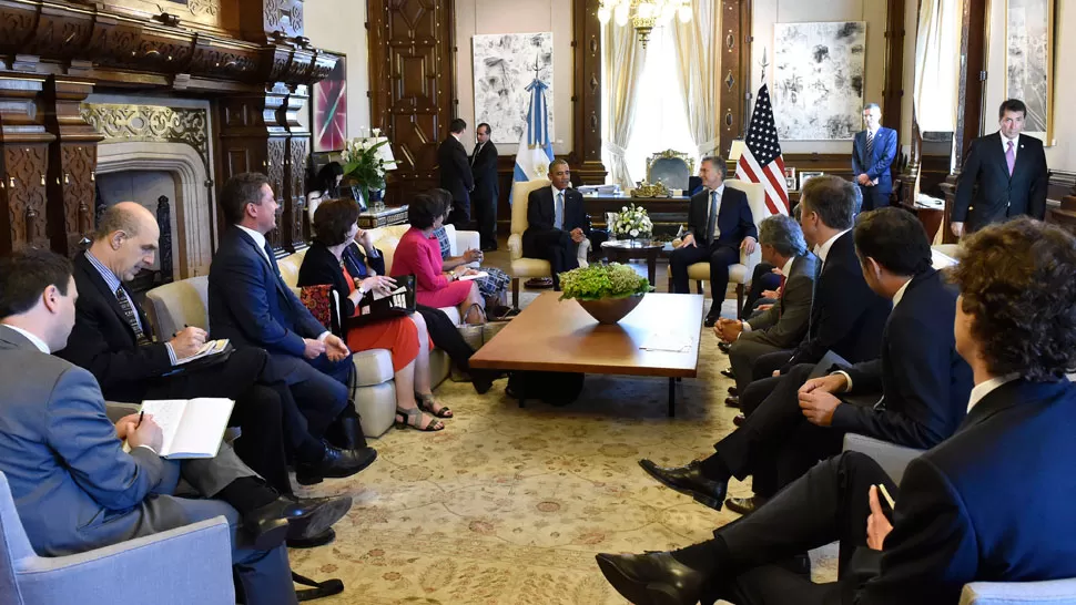 ENCUENTRO. Macri y Obama se reunieron junto a sus funcionarios. TELAM