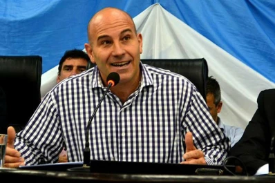 Martiniano Molina confundió el Pozo de Quilmes con un bache