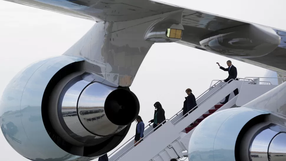 EN ESTADOS UNIDOS. Obama arribó a Washington luego de su gira por Cuba y Argentina. REUTERS