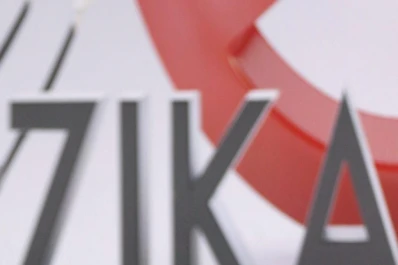 Dilma denuncia un golpe y afirma que no renunciará