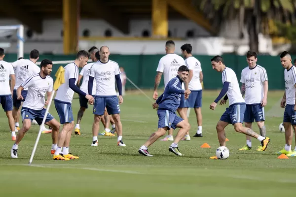 Demichelis-Pinola, la dupla central que seduce a Martino