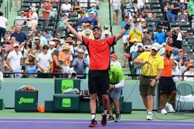 Zeballos sigue haciendo historia en Miami