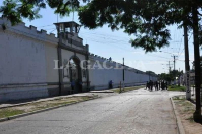 Dos heridos durante una pelea en el penal de Villa Urquiza