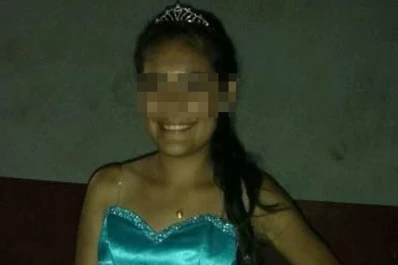Acribillaron con una escopeta por la espalda a una adolescente