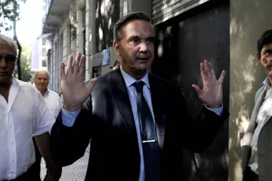 Pichetto votará a favor del acuerdo con los buitres: Néstor pagaría