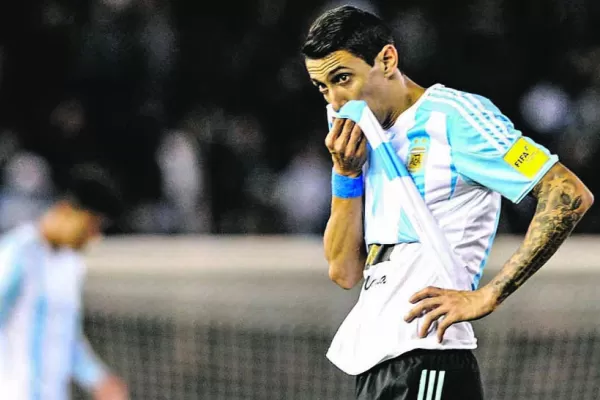 Di María sólo pudo jugar media hora por una lesión