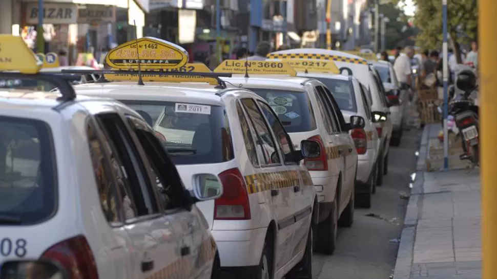 TAXIS. Los choferes no quieren que Uber llegue a Tucumán. ARCHIVO