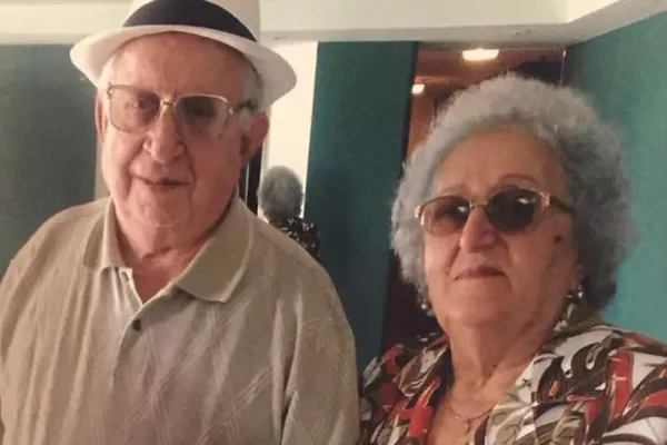 Murió la madre de Beatriz Rojkés de Alperovich