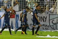 Atlético lo ganó sobre la hora y es nuevo líder