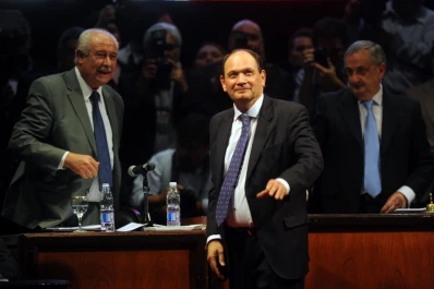 Un legislador fue a la Justicia por el caso de las valijas