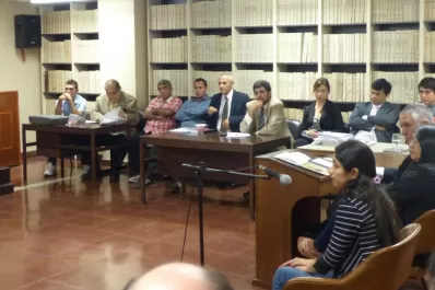 Enjuician a dos acusados de violar y asesinar a una joven a la salida de un boliche en La Cocha