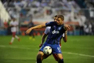 Atlético le ganó 2 a 1 a Huracán y es puntero en su zona