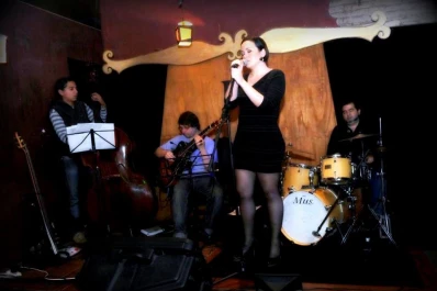 Una noche de jazz a la luz de la luna y en lo alto del cerro