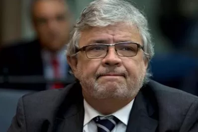 Detienen a Jaime y en el mismo día no dejan salir del país a Schiavi