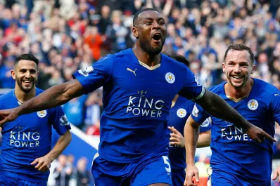 Leicester ganó y estiró distancias en Inglaterra