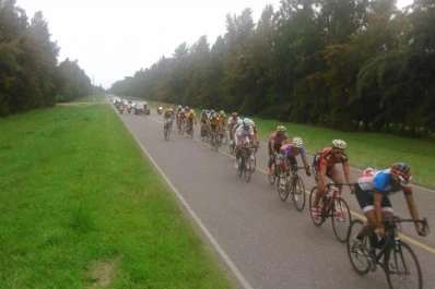 Salazar fue el más rápido en la competencia de ruta