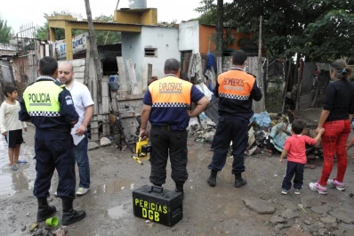 Un crimen genera un duro enfrentamiento entre vecinos y transas en el barrio Antena