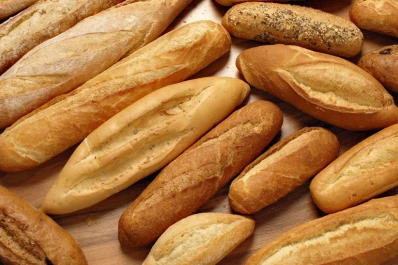 El kilo de pan aumenta a $ 25
