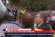 Video: una mujer empujó e increpó a Mauricio Macri