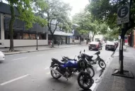 Las motos podrán seguir estacionando en la calle