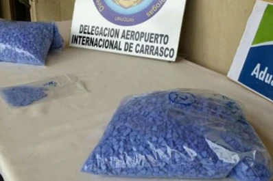 Detuvieron en Uruguay a un belga con  21.000 pastillas de Superman