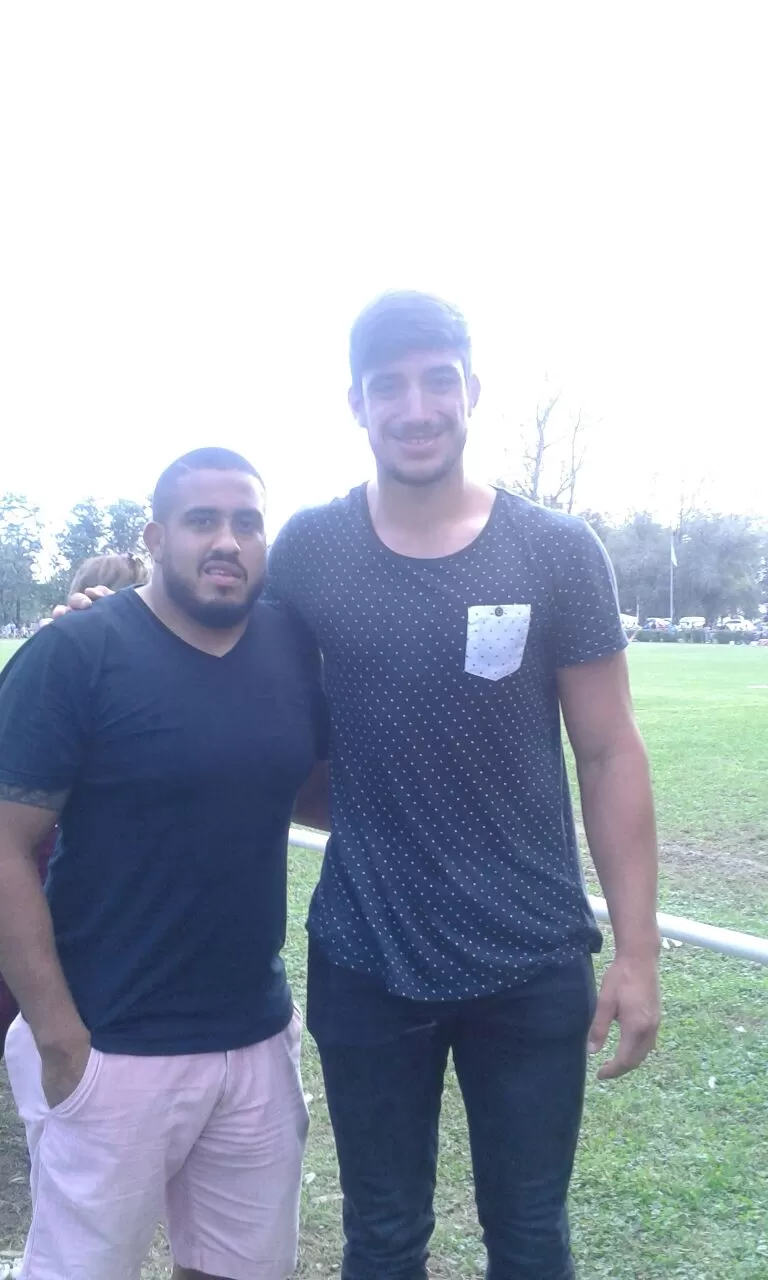 GUERREROS. Tejerizo y Lavanini en Lince, durante la final del Argentino Juvenil. foto de manuel cardozo 