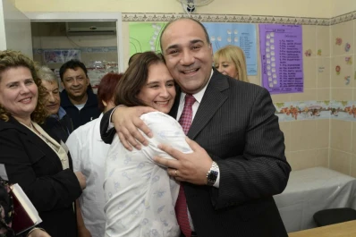 Manzur, a la caza de inversiones en EEUU