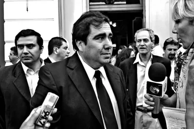 Mansilla sabe que ganó la elección, pero no sabe si podrá asumir