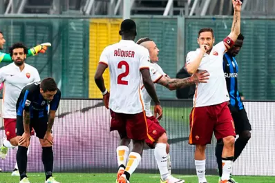 El gol de Totti y el relato más loco del mundo