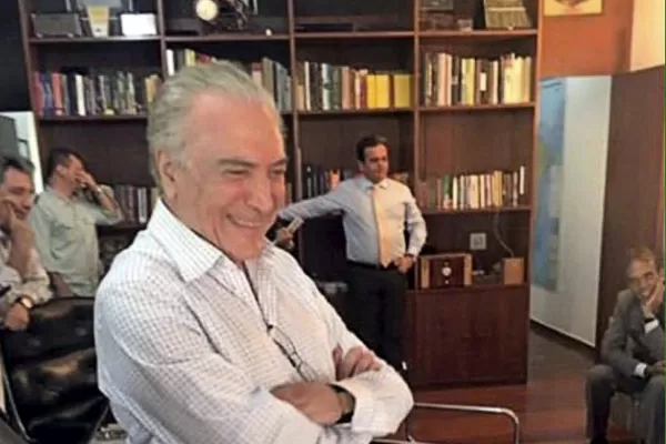 Dilma lleva a EEUU la denuncia de golpe