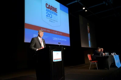 “Ya no está prohibido exportar carne”, afirmó Ricardo Buryaile