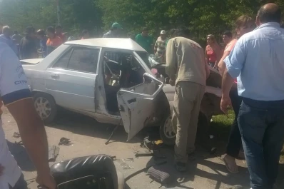 Violento choque de autos en la ruta 157: un muerto