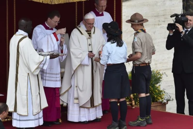 El Papa a los jóvenes: la felicidad no es una aplicación que te puedes descargar del teléfono