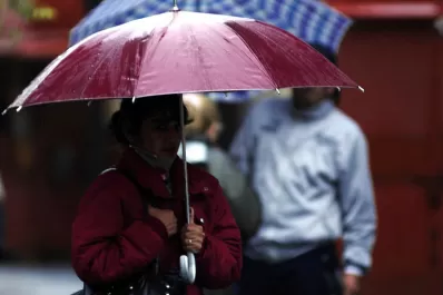 La lluvia y el frío se quedarán todo el día en Tucumán