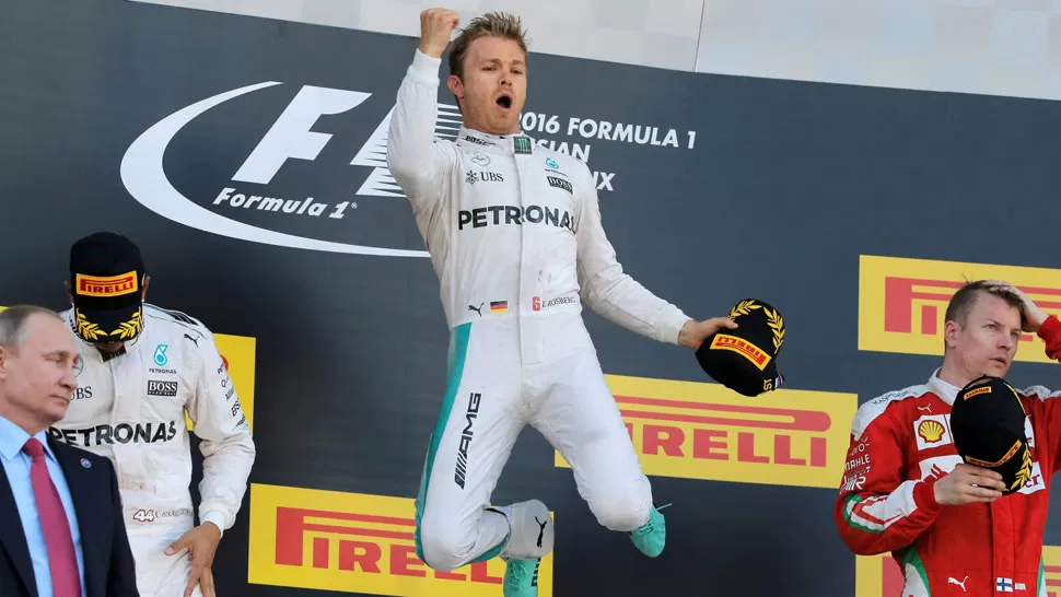 EN LO MAS ALTO. Rosberg volvió a subir al primer puesto y parece encaminado a su primer título mundial. REUTERS