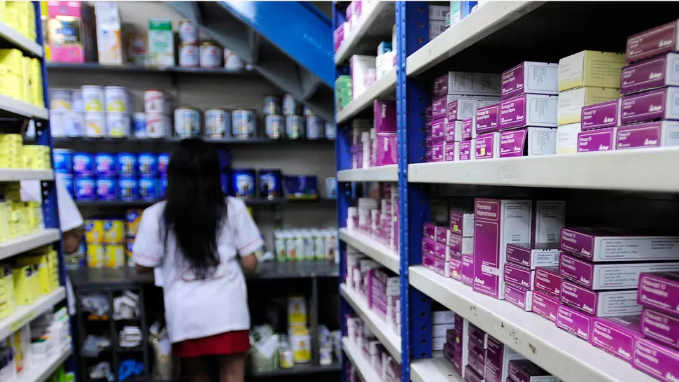 PRESION. Los farmacéuticos aseguran que los retrasos en los pagos amenazan las finanzas de sus comercios. ARCHIVO LA GACETA / FOTO DE ANALIA JARAMILLO