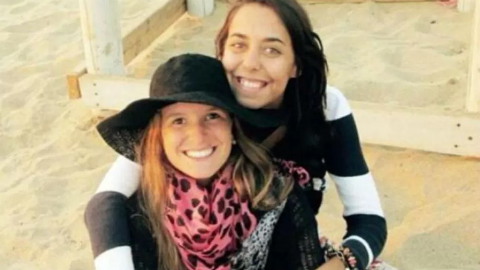 VÍCTIMAS.  Marina Menegazzo y María José Coni fueron asesinadas en Ecuador. ARCHIVO