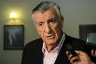 Gioja: Macri pretende cambiar la fuerza de una ley por la firma de un papel