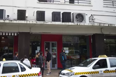 Clausuran una pizzería tras la publicación del video de las ratas