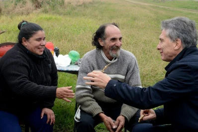 Macri visitó al rosarino que le mandó una carta con $ 100 para ayudarlo en el gobierno