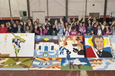 Los chicos recrean con sus pinceladas 200 años de historia