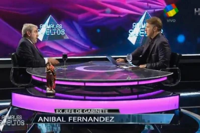 Aníbal Fernández y Alejandro Fantino se cruzaron con dureza en Twitter