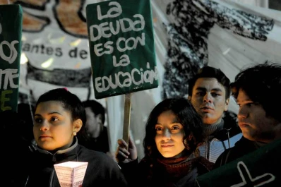 La Nación mejoró la propuesta de incremento salarial a los docentes universitarios