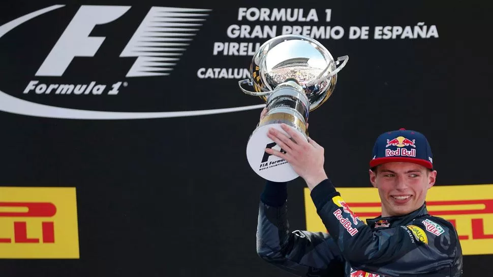 HISTORICO. Verstappen superó el récord de Vettel, que a los 21 años se llevó el GP de Italia, en 2009. REUTERS