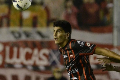 Patronato se despidió de sus hinchas con una victoria ante Olimpo