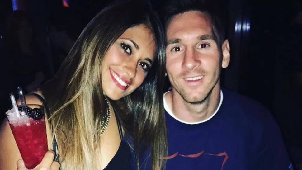Antonella también felicitó a Messi por el título