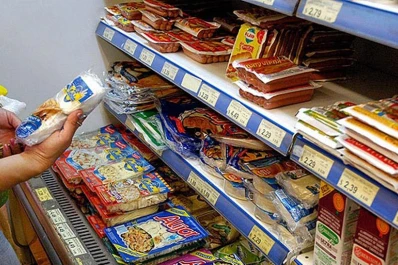 La facturación por ventas en supemercados y shoppings creció en marzo alrededor de 25%